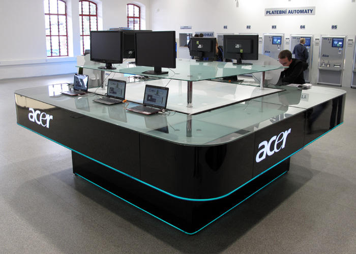 acer_booth_photo.jpg